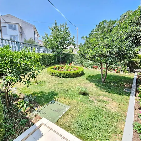 Διαμέρισμα Fuer 6 Personen Mit Terrasse By Interhome