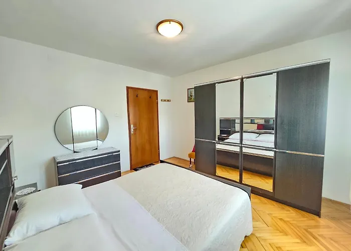 Fuer 6 Personen Mit Terrasse By Interhome Διαμέρισμα
