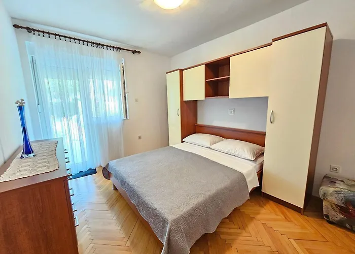 Fuer 6 Personen Mit Terrasse By Interhome * Novi Vinodolski