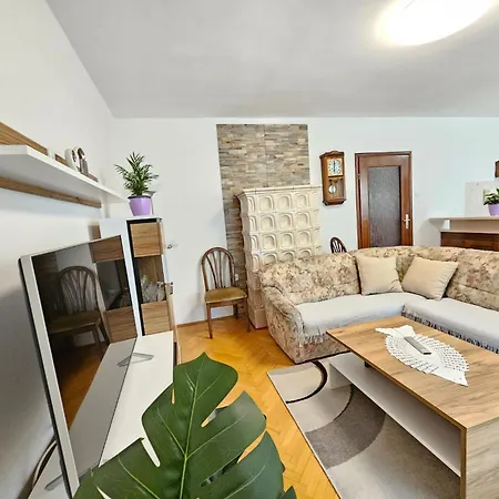 Fuer 6 Personen Mit Terrasse By Interhome 노비비노돌스키