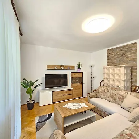 아파트 Fuer 6 Personen Mit Terrasse By Interhome 노비비노돌스키