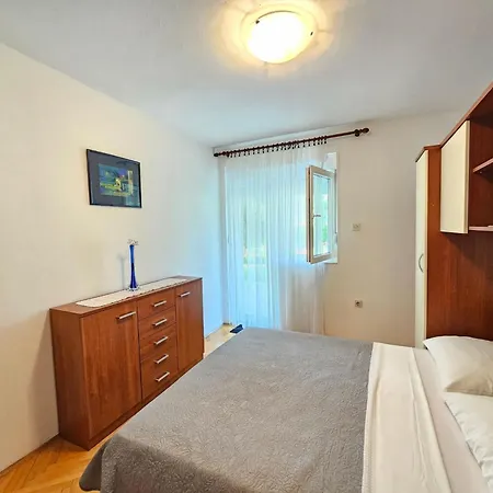 Fuer 6 Personen Mit Terrasse By Interhome Apartament *
