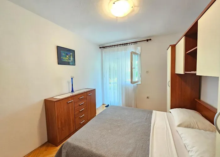 Fuer 6 Personen Mit Terrasse By Interhome 아파트 *